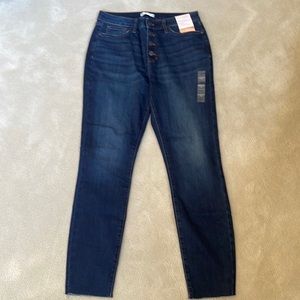 LC Lauren Conrad High-Rise Curvy Skinny Stretch Jeans